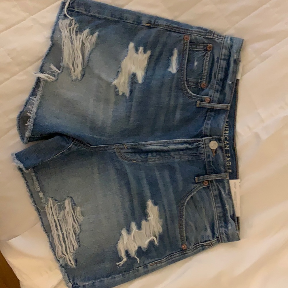 BNWT American Eagle shorts